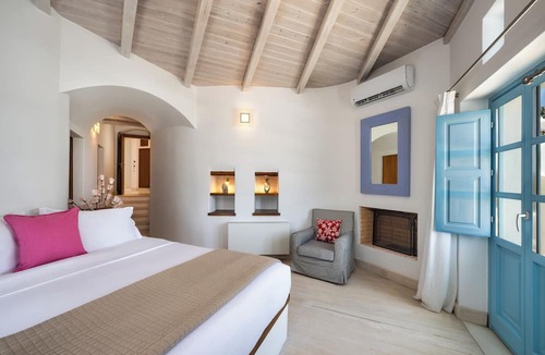 Kamari Hotel | Anema Boutique Hotel & Villas Santorini