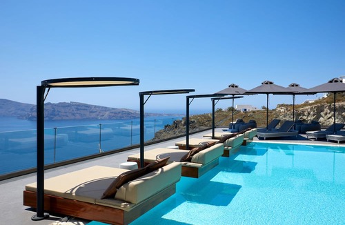 Finikia Hotel | Oia Suites