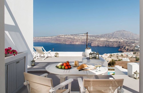 Akrotiri House | Aura Marina Apartments Santorini