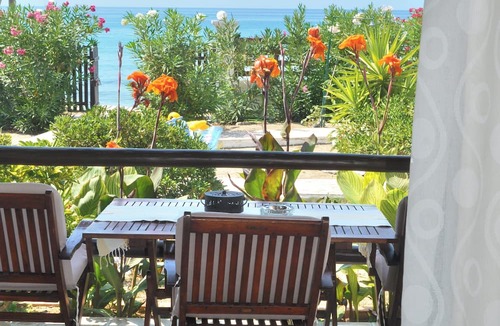 Agios Gordios House | Beachfront Holiday House Eftichia