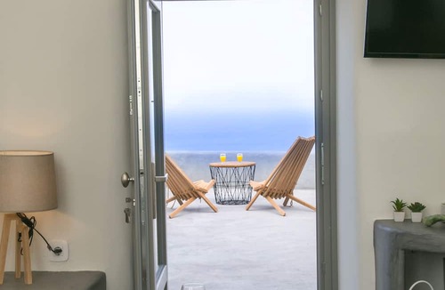 Vourvoulos House | Santorini Villas