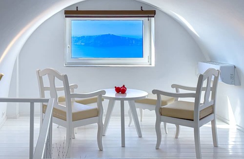 Firostefani Hotel | Reverie Santorini Hotel
