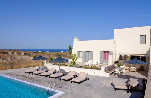 Fira Villa | Home of Lilies