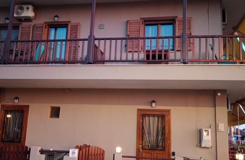 Ouranoupoli House | Prosforio