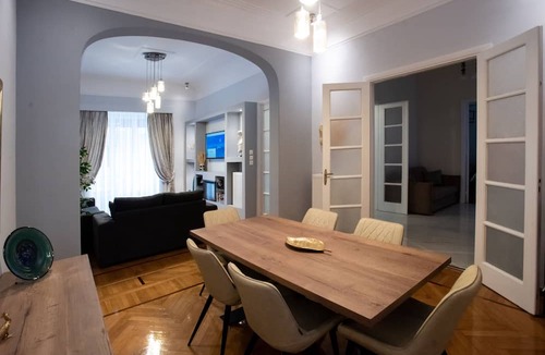 Athens Apartment | Blue Ark Lavish Sauna Suite