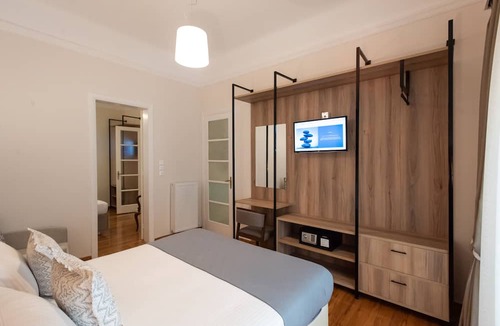 Athens Apartment | Blue Ark Lavish Sauna Suite