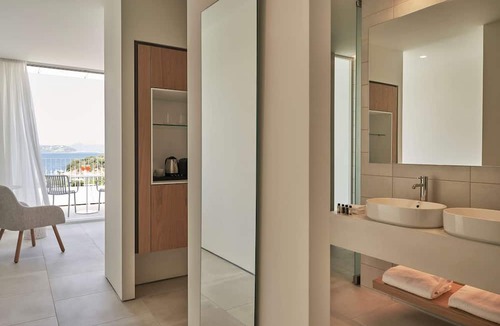 Kanapitsa Hotel | Radisson Resort Plaza Skiathos