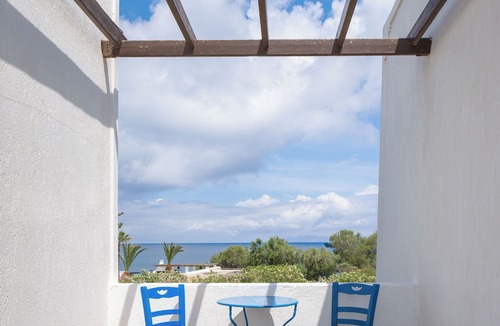 Agia Paraskevi House | Anna Traditional Apartments