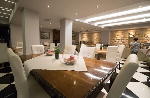 Salamis Hotel | Aianteion Bay Luxury Hotel & Suites