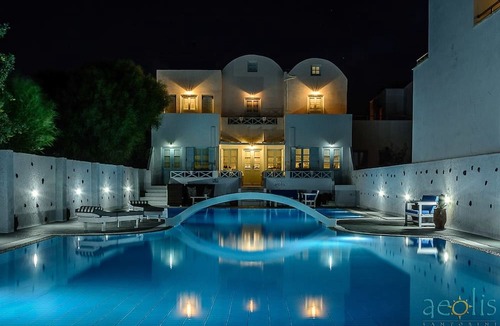 Perissa House | Aeolis Santorini