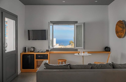 Fira House | Lemon Suites Santorini