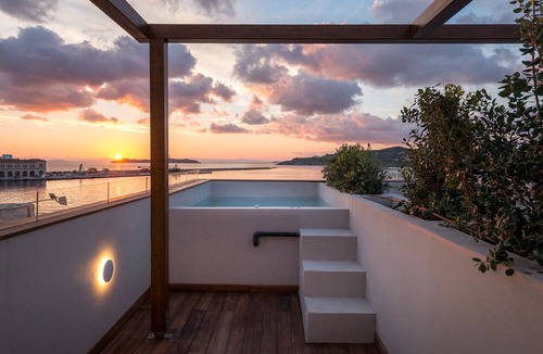 Ermoupoli House | Shapes Luxury Suites