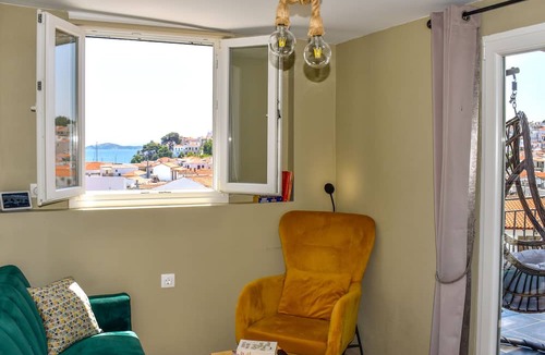 Skiathos Town Hotel | Entelia