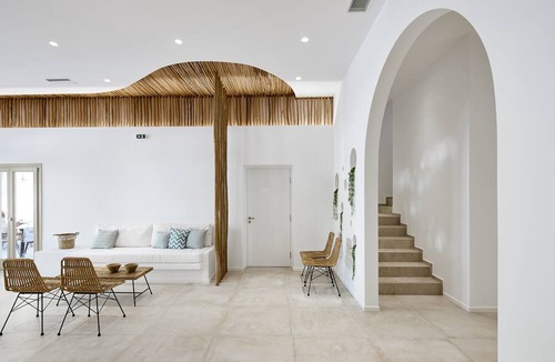 Adamas Hotel | Arco Solium Suites