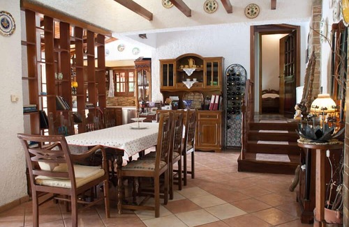 Anavyssos Villa | Georgie's Luxury Villa
