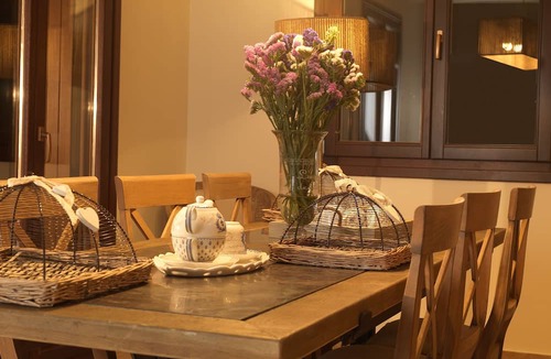 Karvelas Hotel | Kamares Villas