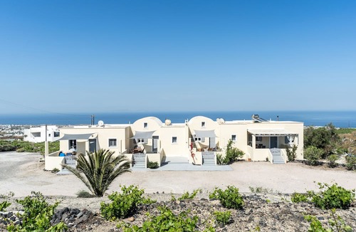 Santorini Hotel | Ampelos Executive Houses