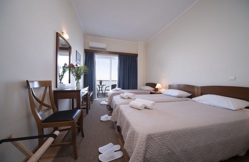 Bralos Hotel | Hotel Cokkinis