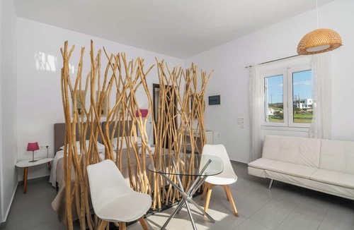 Adamas Hotel | Tsakanos Home