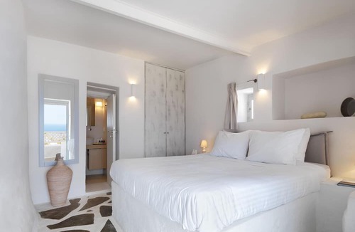 Psathi Apartment | The Windmill Kimolos