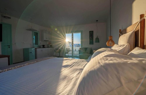 Psathi Hotel | Kimolos Vibes Suites