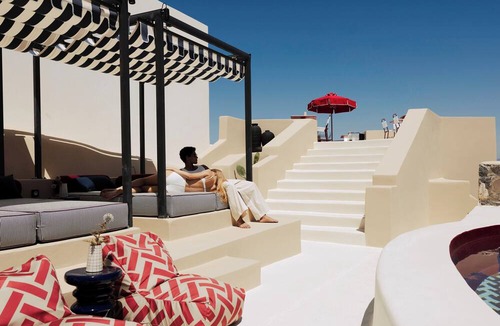 Finikia Hotel | Neema Maison Finikia Santorini