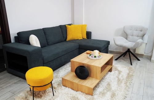 Petralona Apartment | Athenian Petralona Suite