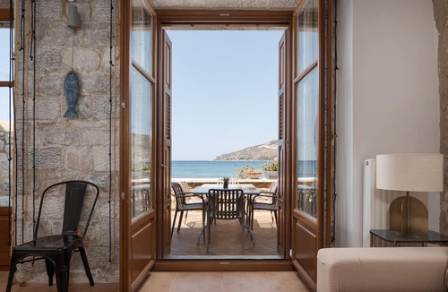 Neo Itilo Villa | Aura Seafront Villa