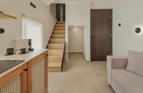 Ioannina Town Centre House | 12 Pyles Living History
