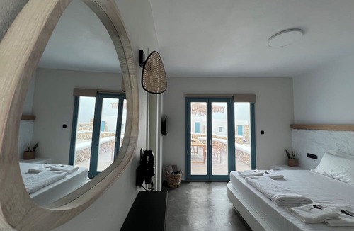 Paraga House | Thronos Suites