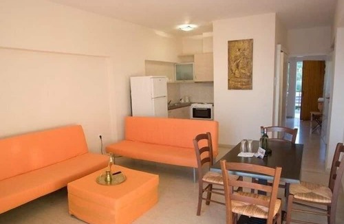 Akrogialion House | Moireas Apartments