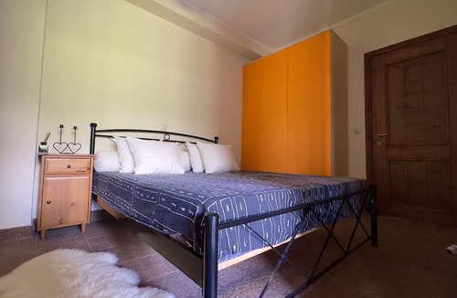 Kato Pedina Villa | Mountain Trails Chalet-three Story Escape Parnassos-livadi- Arachova