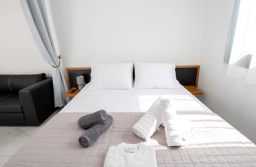Zakhloritika Apartment | Grand Relax Suite 2 with Private Jacuzzi