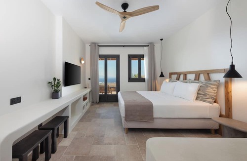 Finikia Hotel | Klostrá Hotel