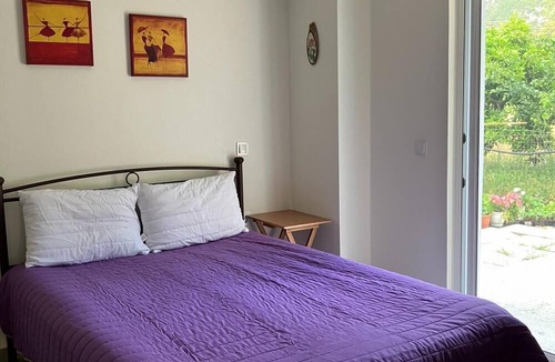 Kamena Vourla Apartment | Kamena Home Apartment in Kamena Vourla