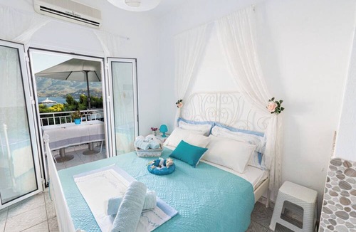 Poros House | Lions Apartments