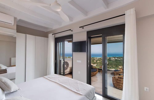 Frinion Apartment | Halcyon Deluxe Maisonettes Sea View