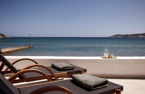 Platis Gialos Hotel | Enalion Suites Sifnos