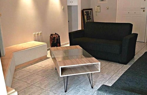 Molos-Agios Konstantinos Apartment | Daphnus Apartment in Agios Konstantinos