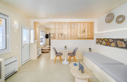 Exo Gonia House | Eolithos Suites