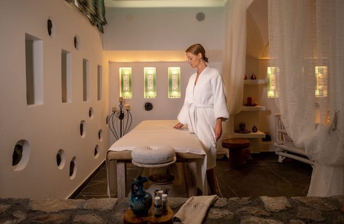 Perissa Hotel | Miracles Suites by Anastasia Princess, Adults Only