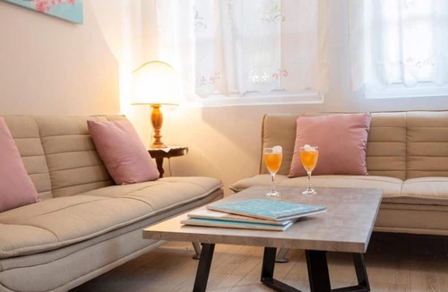 Lefkada Town House | Polyxenis Cozy Maisonette - Lefkada BnB