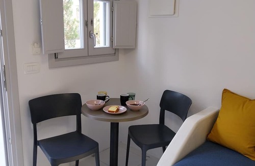 Perissa Hotel | East Wind Perissa