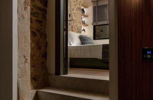 Gythio Hotel | YeeOn Boutique Hotel, Gythio - Historic Hotels of Europe