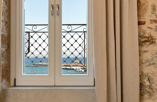 Gythio Hotel | YeeOn Boutique Hotel, Gythio - Historic Hotels of Europe