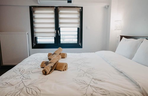 Trikala Apartment | Minimal Condo Trikala Town