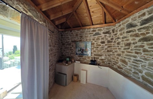 Ithomi House | En kanalion