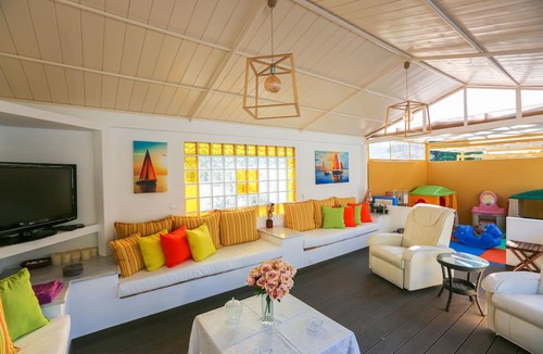 Troulos House | Skiathos Island Suites
