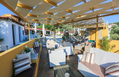 Troulos House | Skiathos Island Suites