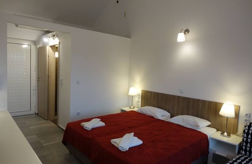 Skiathos Town Hotel | Hotel Rene